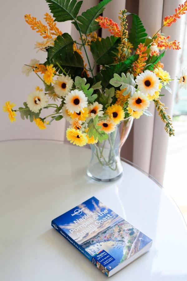 NapoliCentro Mare - Sea View Rooms&Suites Esterno foto
