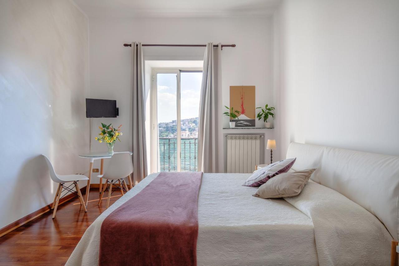 NapoliCentro Mare - Sea View Rooms&Suites Esterno foto