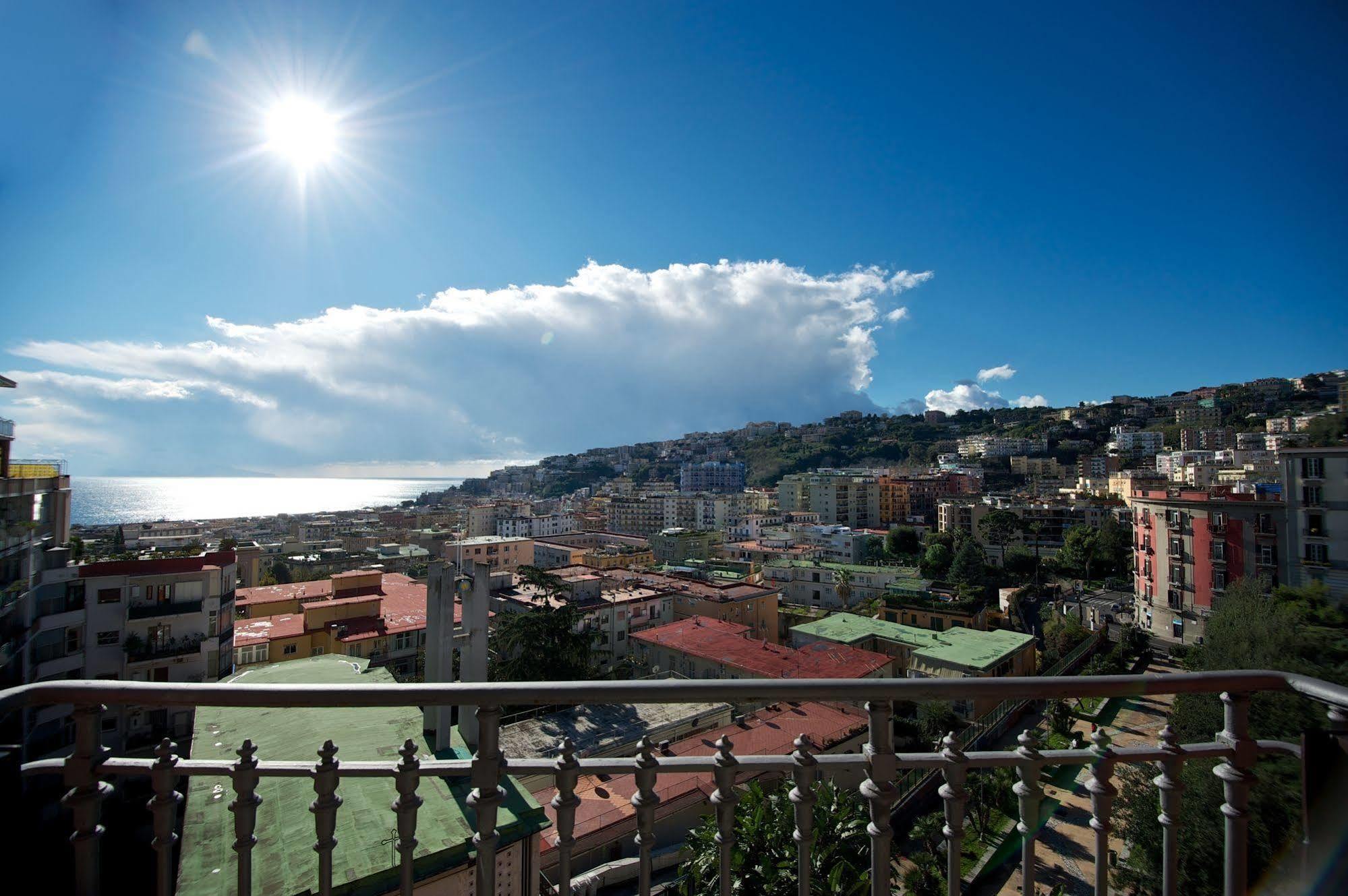NapoliCentro Mare - Sea View Rooms&Suites Esterno foto