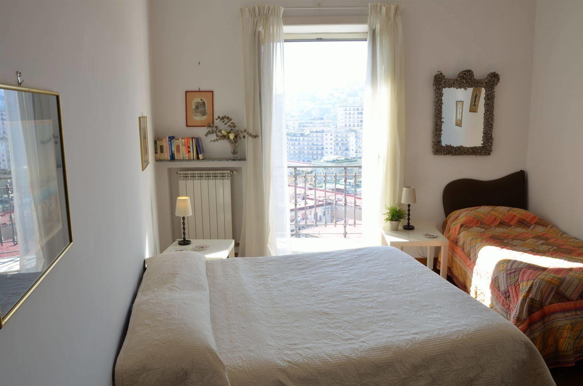 NapoliCentro Mare - Sea View Rooms&Suites Esterno foto