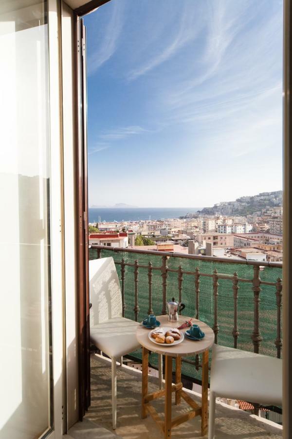 NapoliCentro Mare - Sea View Rooms&Suites Esterno foto