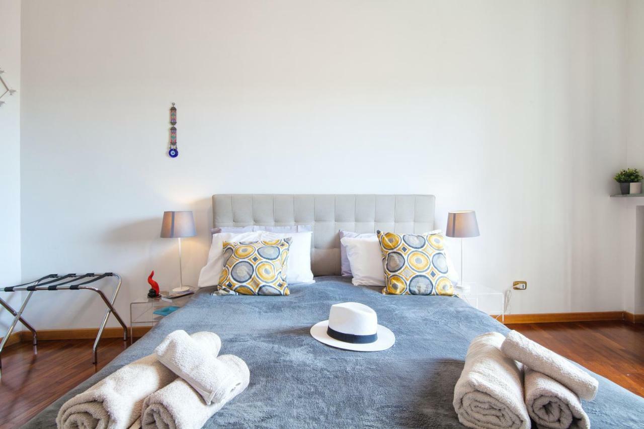 NapoliCentro Mare - Sea View Rooms&Suites Esterno foto